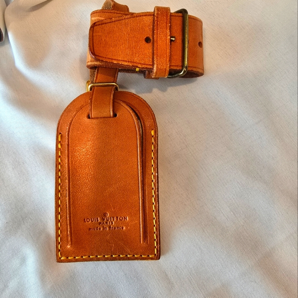 Louis Vuitton Tan Leather Luggage Tag